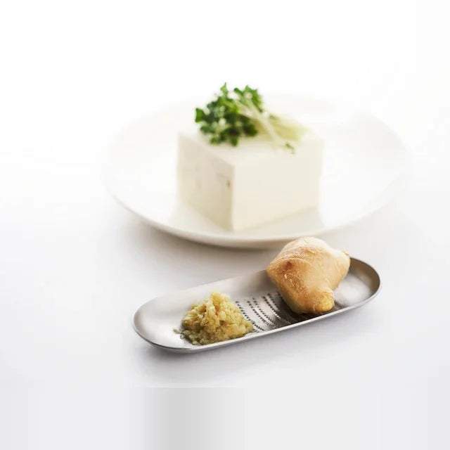 Oros grater served with chilled tofu