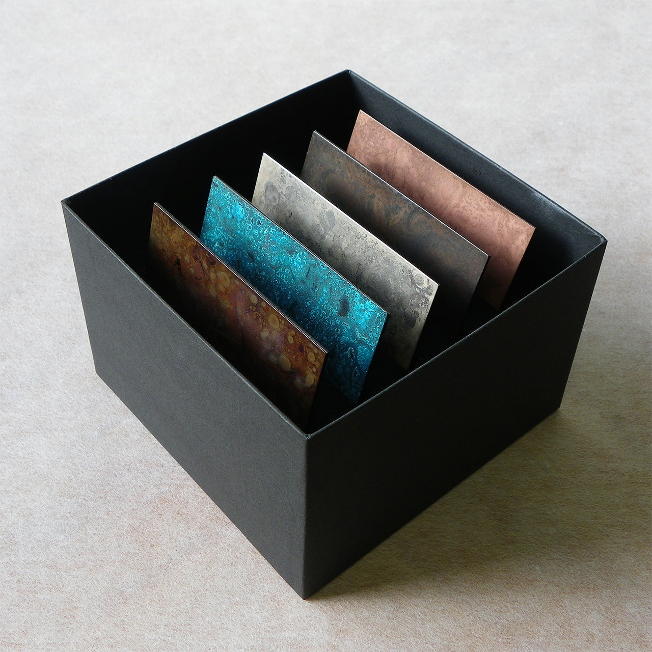 Wand Mini Kupferfarbener Blumenvasen - Momentum Factory Orii -