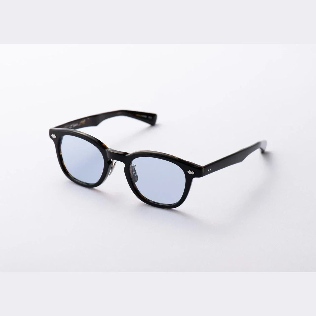 tesio KAEDE sunglasses, angled view