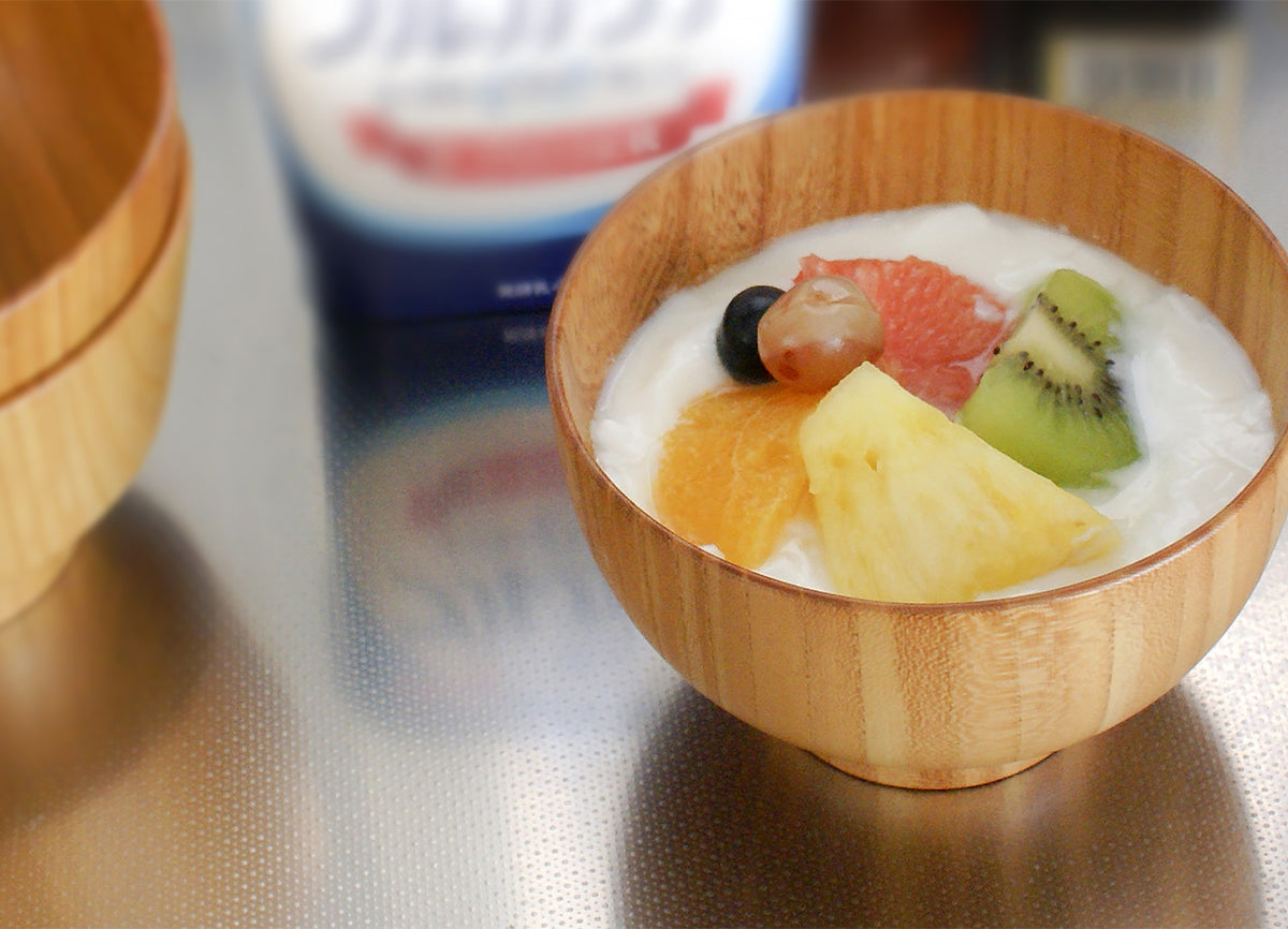 ISHIZUE wooden bowl with yogurt and fruit