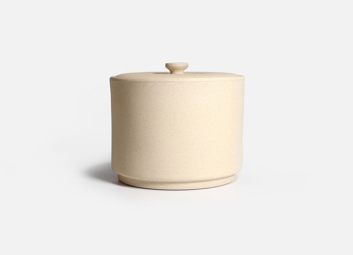 JINSUI IROIRO Tokoname-ware canister, size 05 (700 ml) in Beige