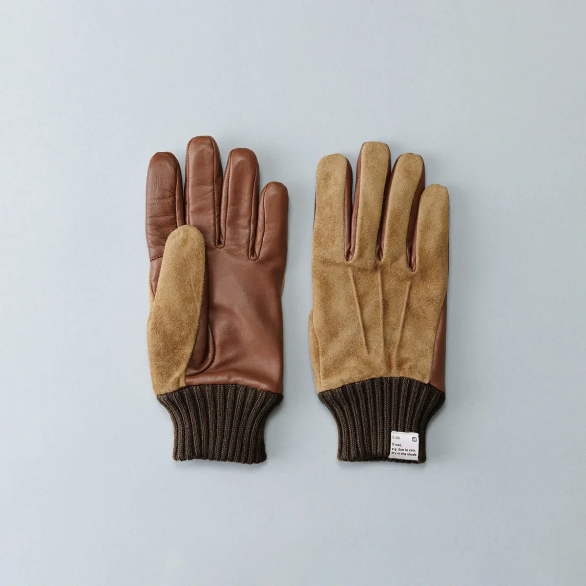 Kuroda men’s pigskin and lambskin gloves with rib cuff in brown #Color_Brown