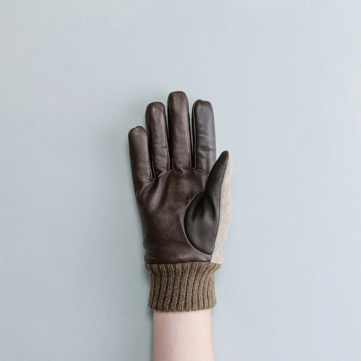 Wearing Kuroda men’s gloves in brown