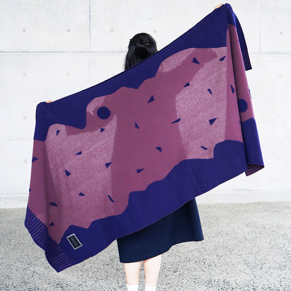 Moon pattern of the navy stole