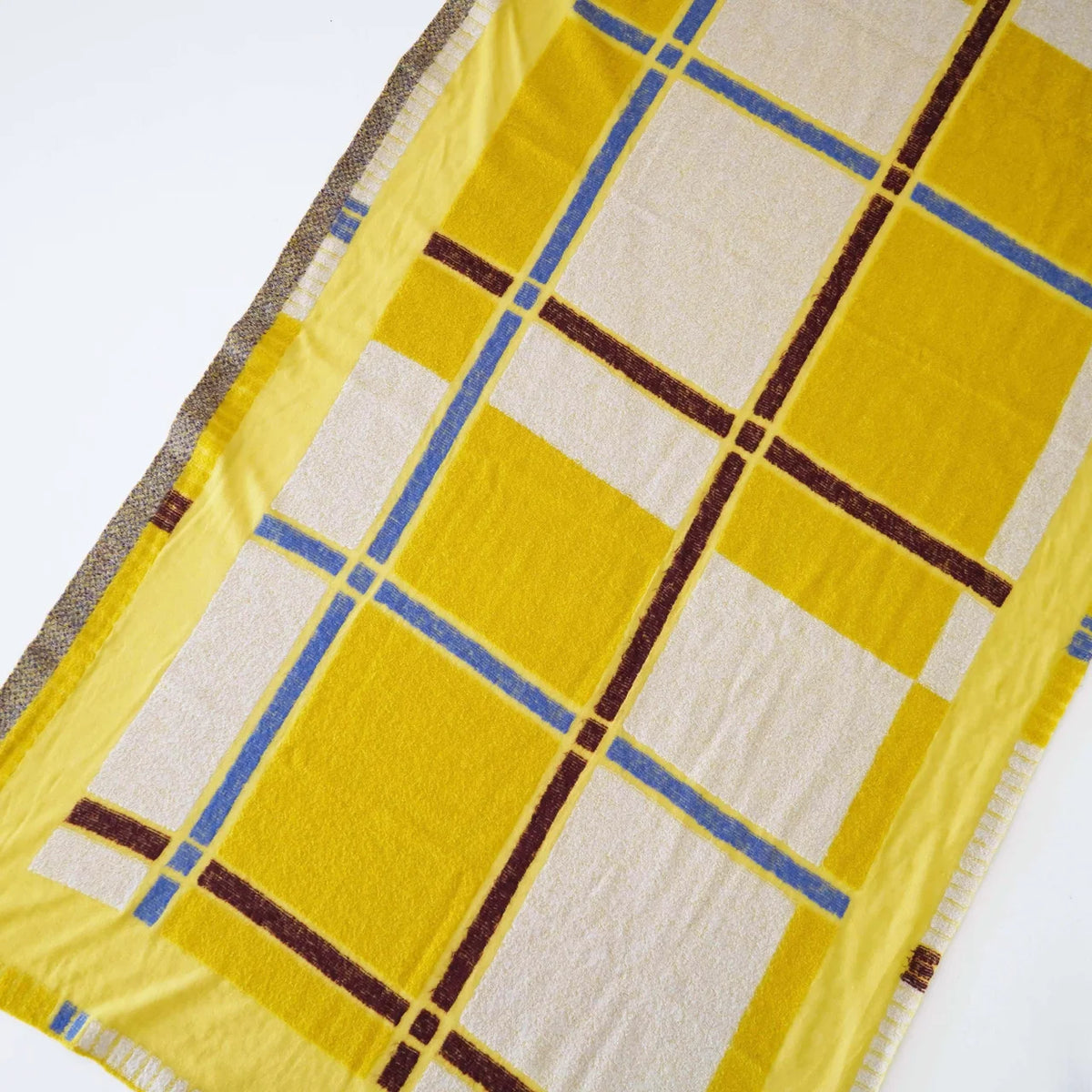 Rice-field block pattern of the tanbo stole