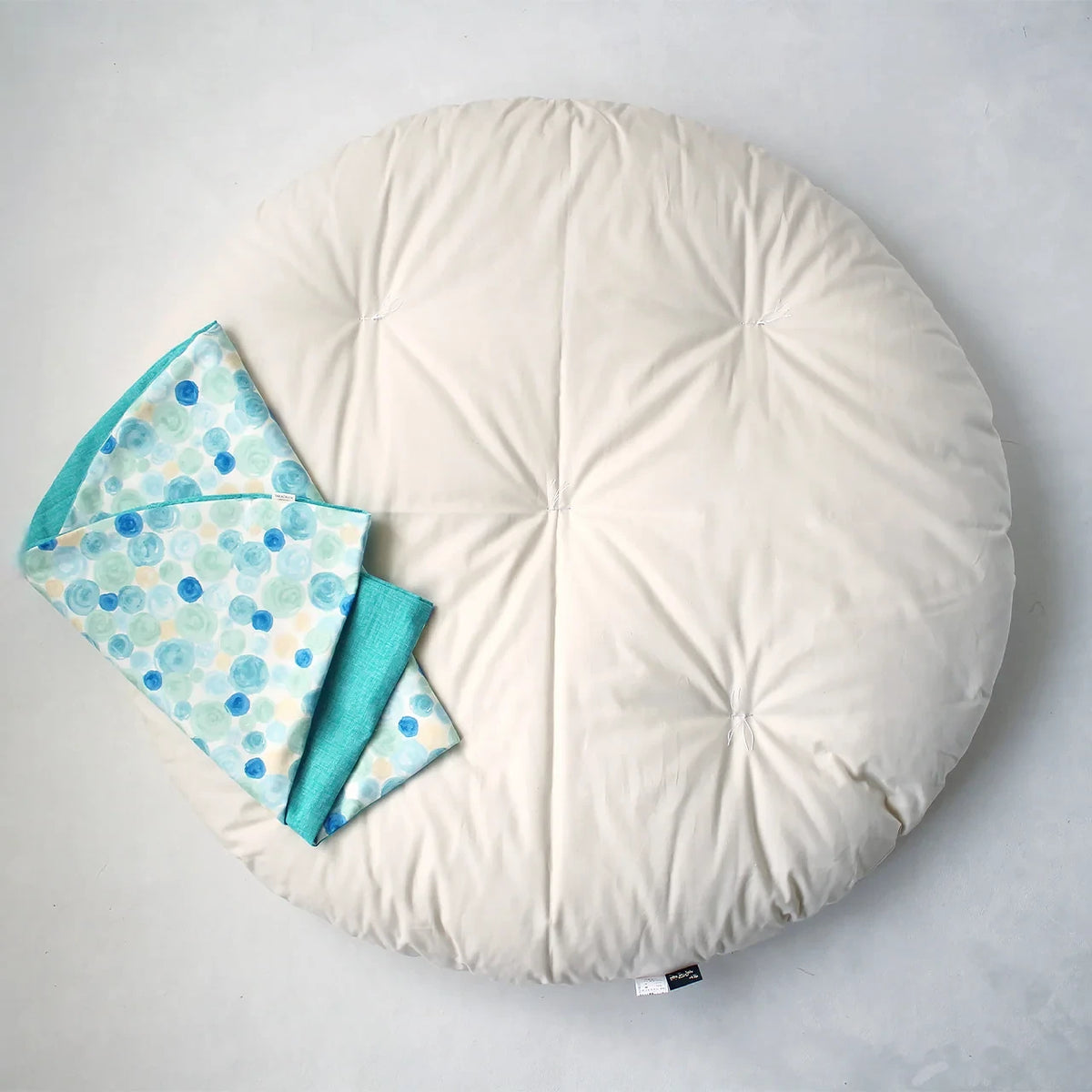 Water-repellent inner cushion and cover